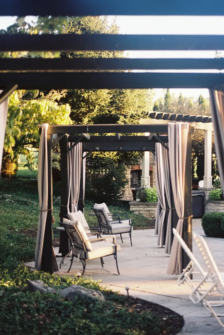 The pergola with its curtains on film