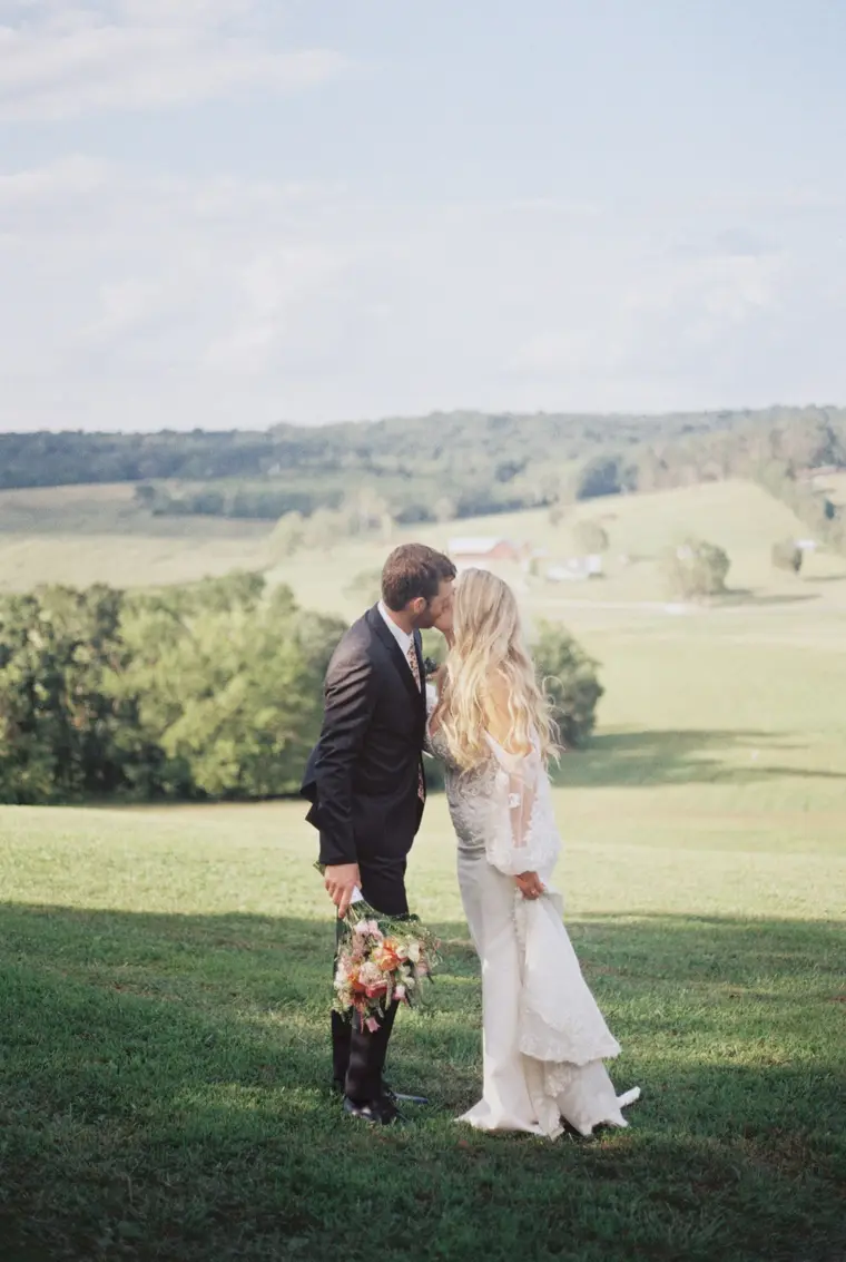 A kiss on the lawn on film